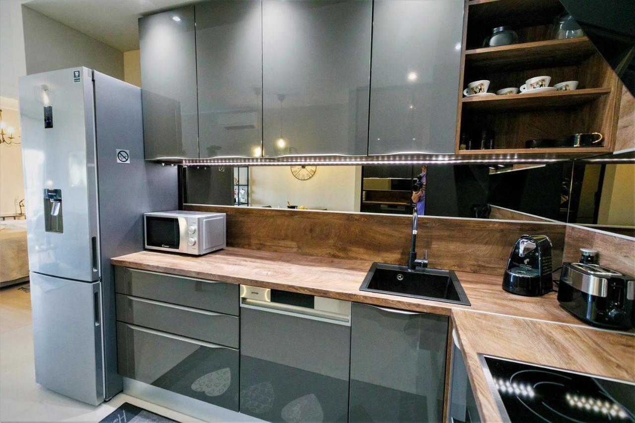 Luxury Apartment 4Seasons With Garage Split Buitenkant foto
