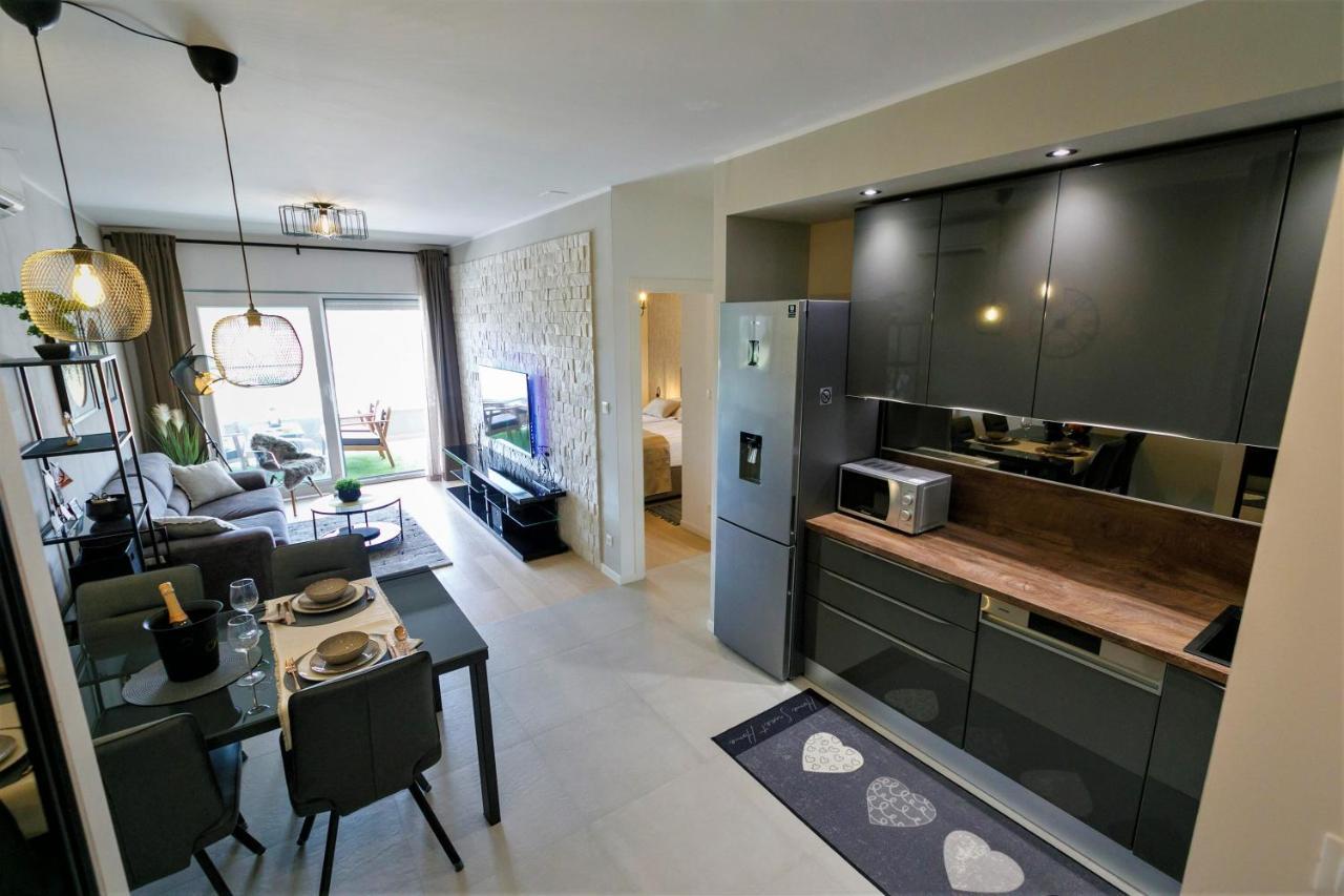 Luxury Apartment 4Seasons With Garage Split Buitenkant foto